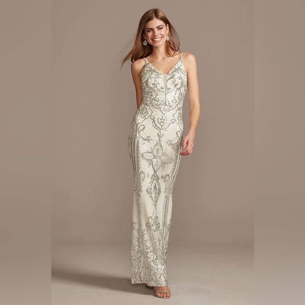 Betsy & Adam SEQUIN DAMASK PATTERN SPAGHETTI STRAP GOWN A22203 White Silver sz 6